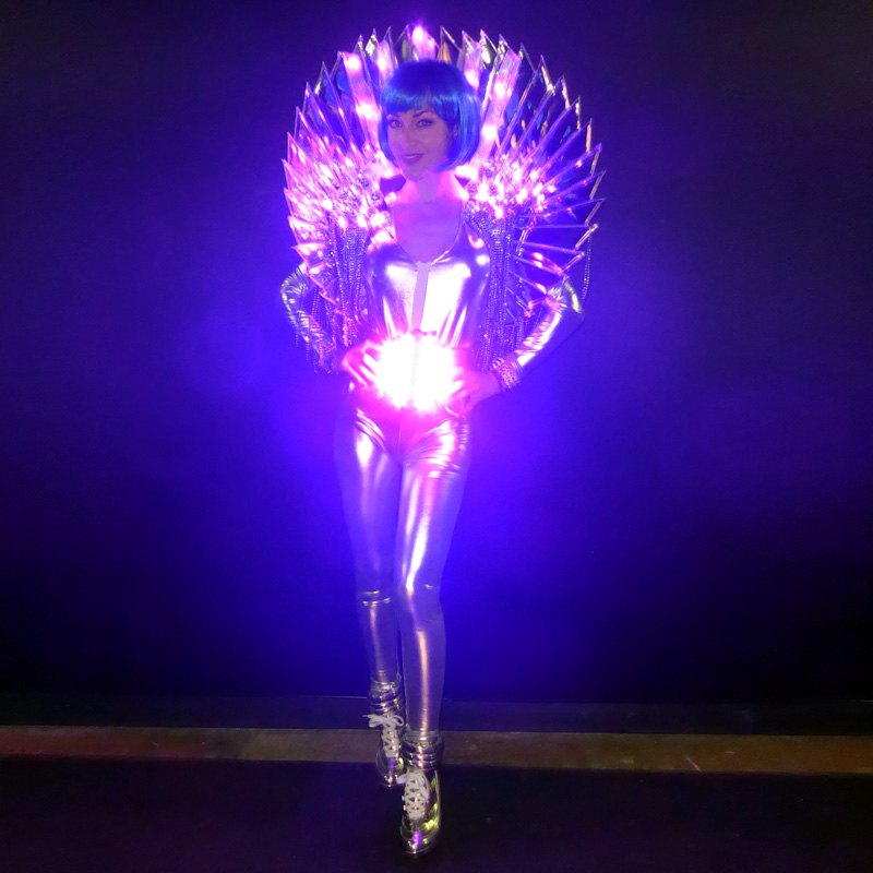 Hôtesse Futuriste LED événementiel